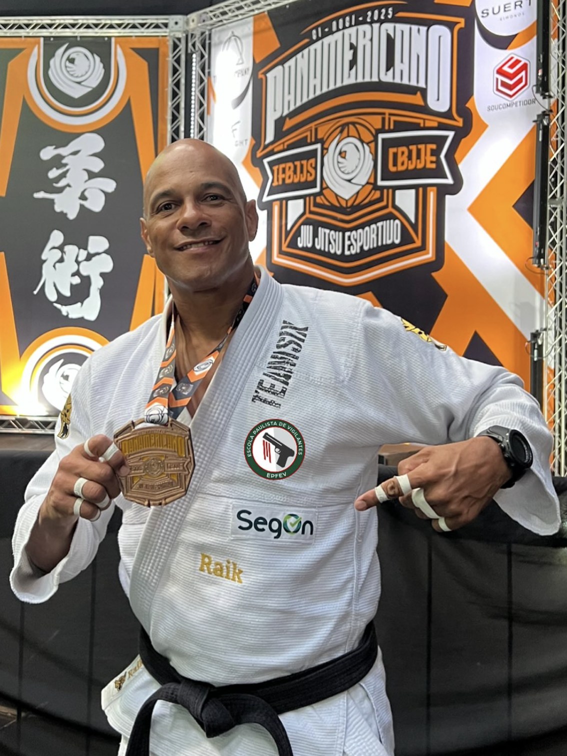 Gustavo Trasse no palco